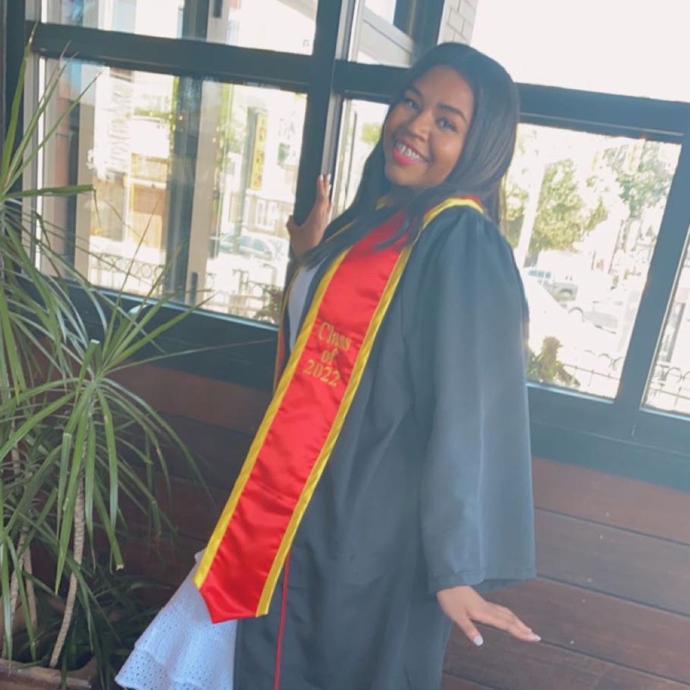 Meet your Posher, Rousha
